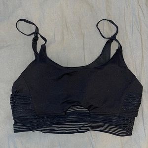 Alo yoga sports bra size medium / black